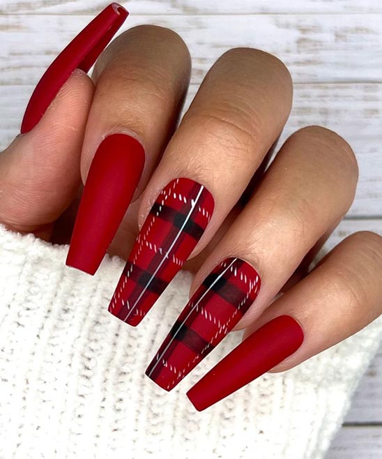 Red and White Nails for Christmas