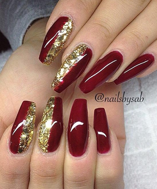 Short Christmas Stiletto Nails