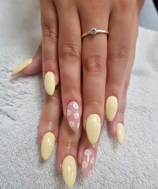 Spring Almond Nails 2023