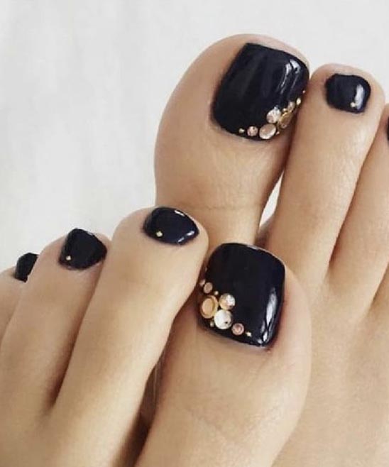Toe Nail Designs White and Black
