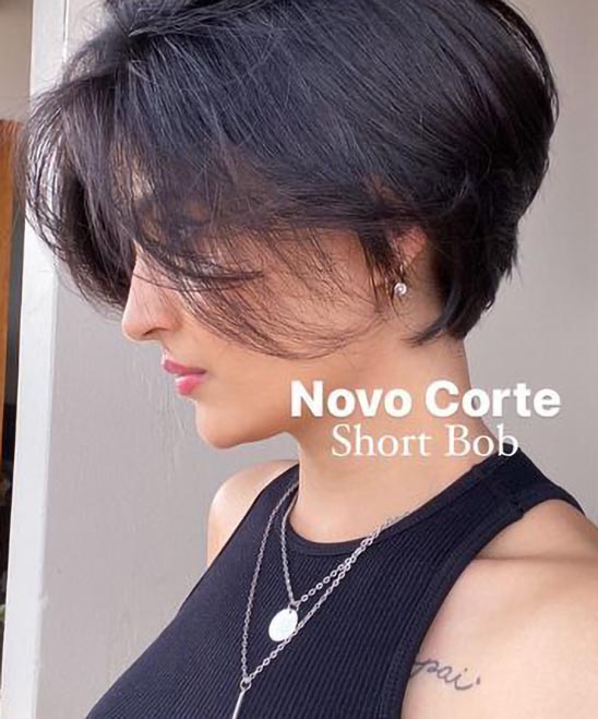Medium Short Haircut for Women Starigjt